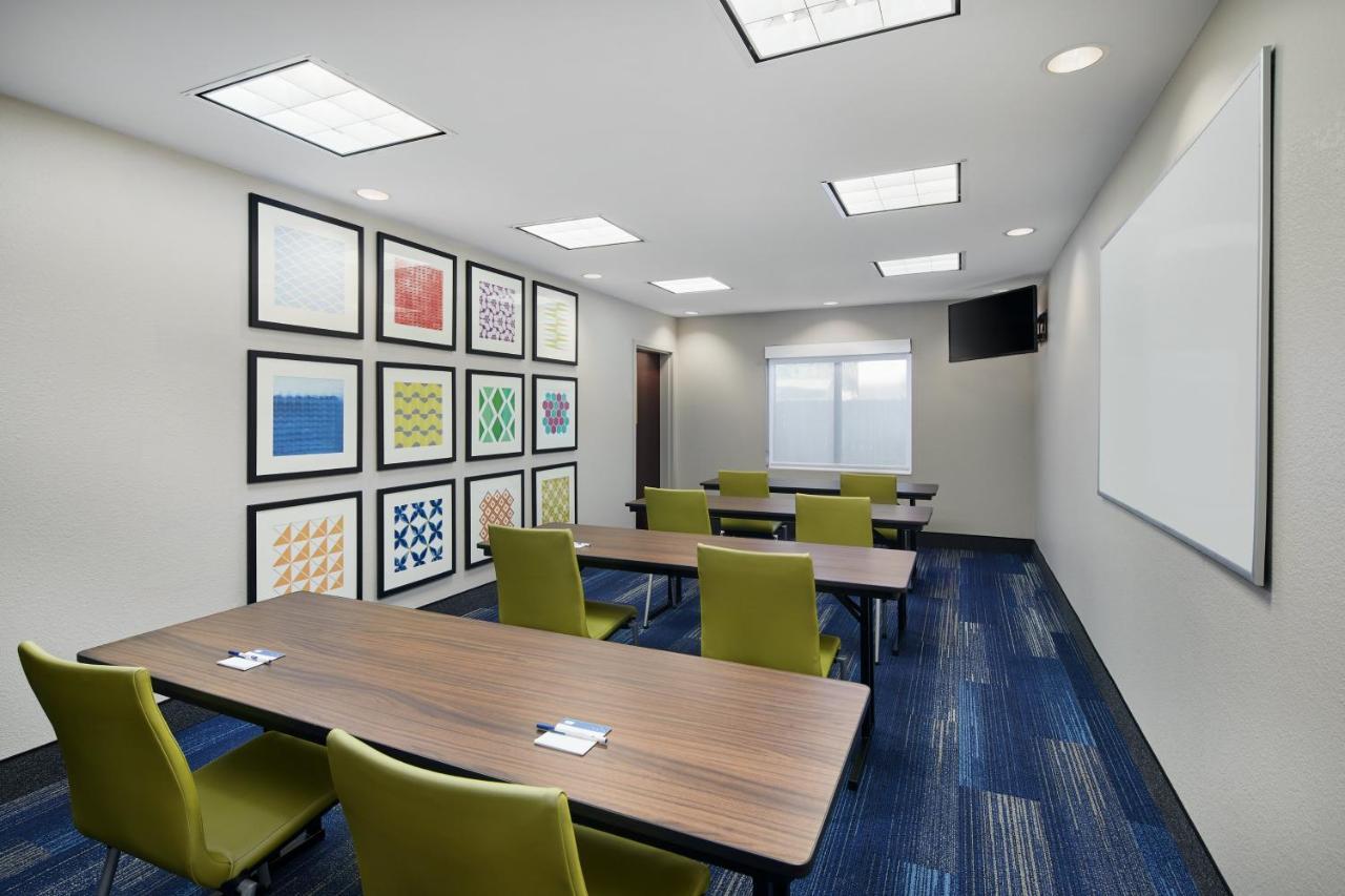 Holiday Inn Express Hotel & Suites Pensacola-West Navy Base By Ihg Beach Haven Ngoại thất bức ảnh