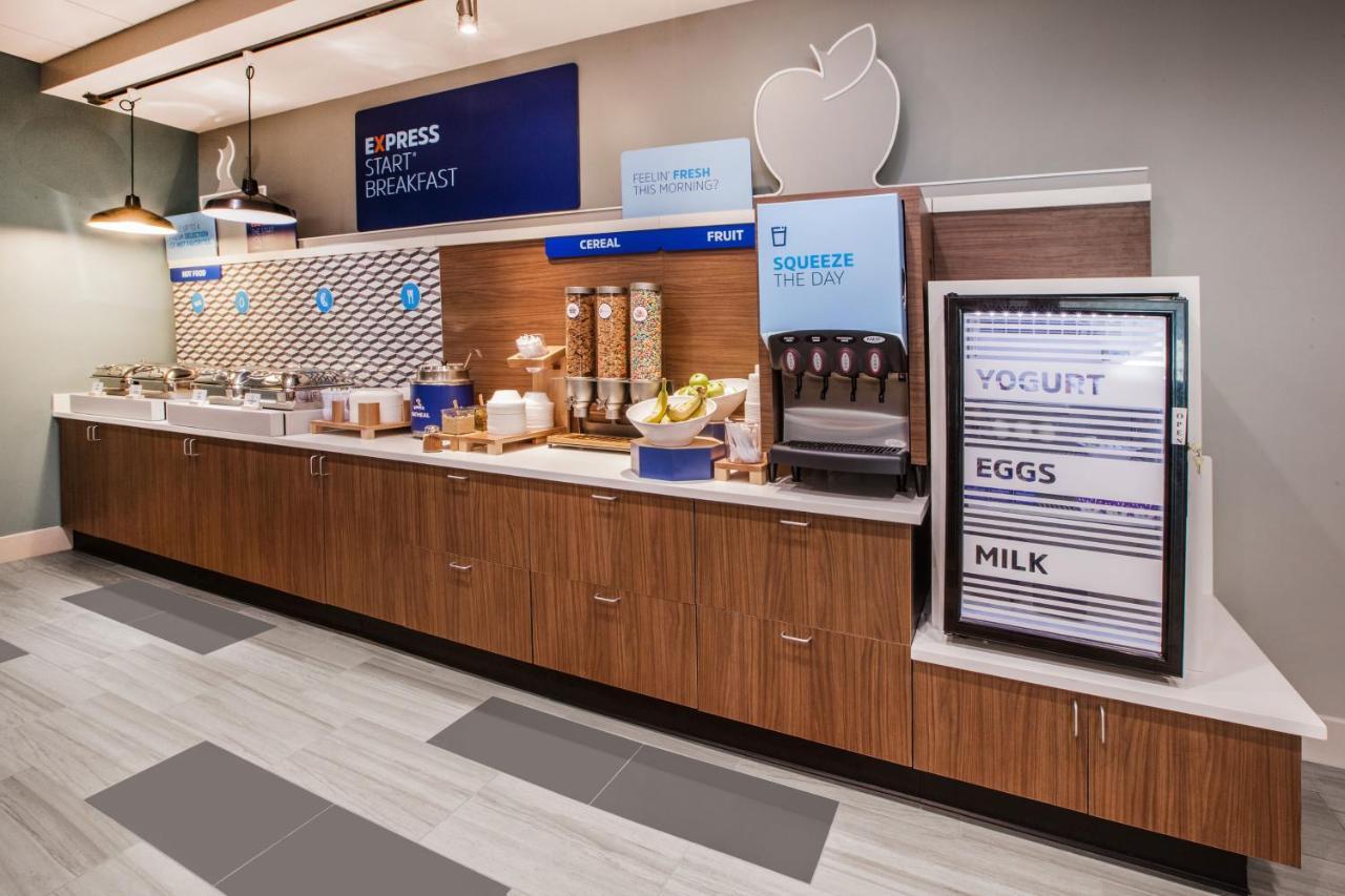 Holiday Inn Express Hotel & Suites Pensacola-West Navy Base By Ihg Beach Haven Ngoại thất bức ảnh